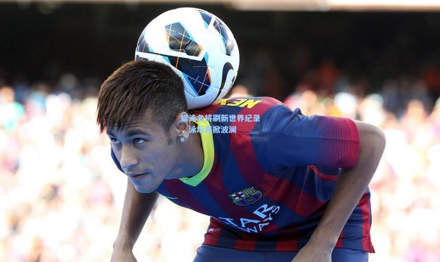 蝶泳名将刷新世界纪录，泳坛再掀波澜