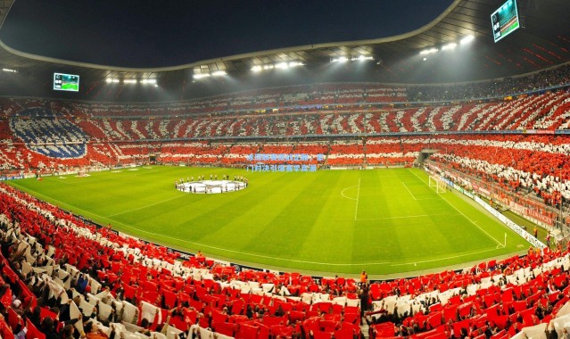 冰球联赛激战正酣，豪门对决引爆赛季高潮